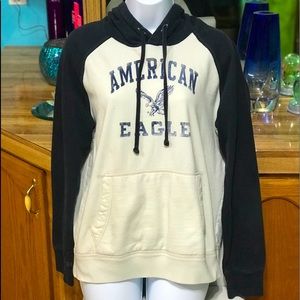 American Eagle 🦅 hooded sweatshirt wfront pocket